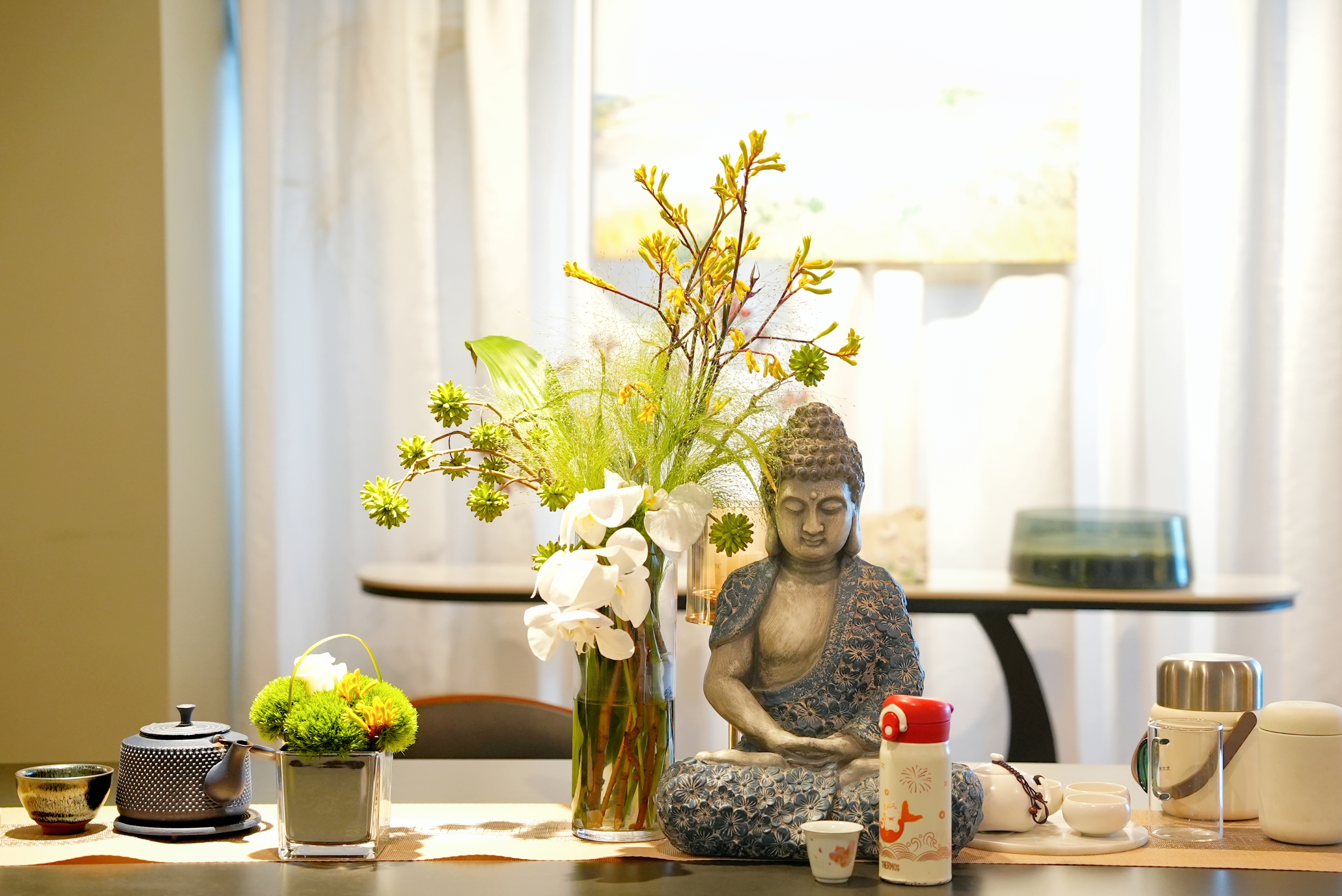 被光照亮的种子头